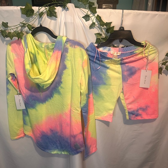 Rose Velvet Pastel Tie-Dye Top in Yellow, Pink & Blue - Picture 9 of 9
